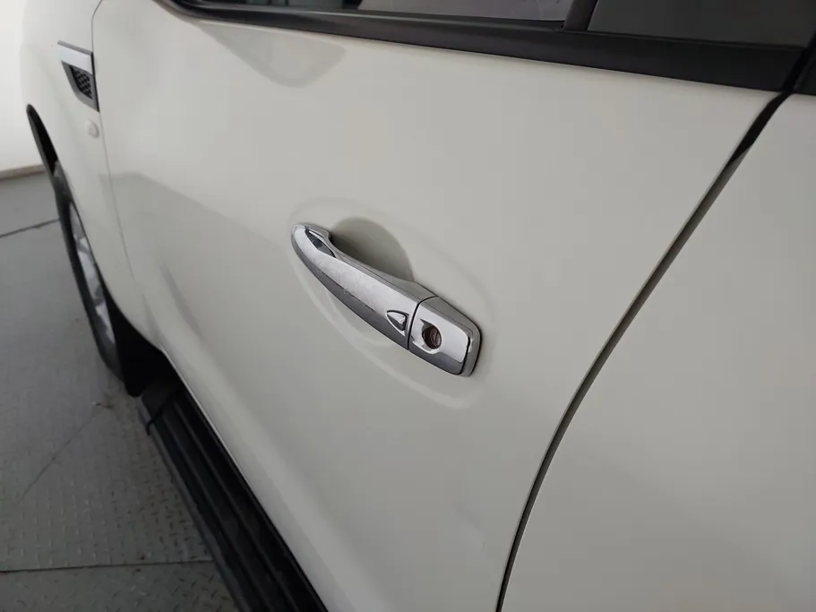 2023 Nissan Xterra SE 