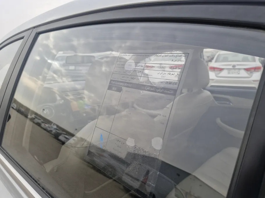 ام جي 5 LUX 2023 