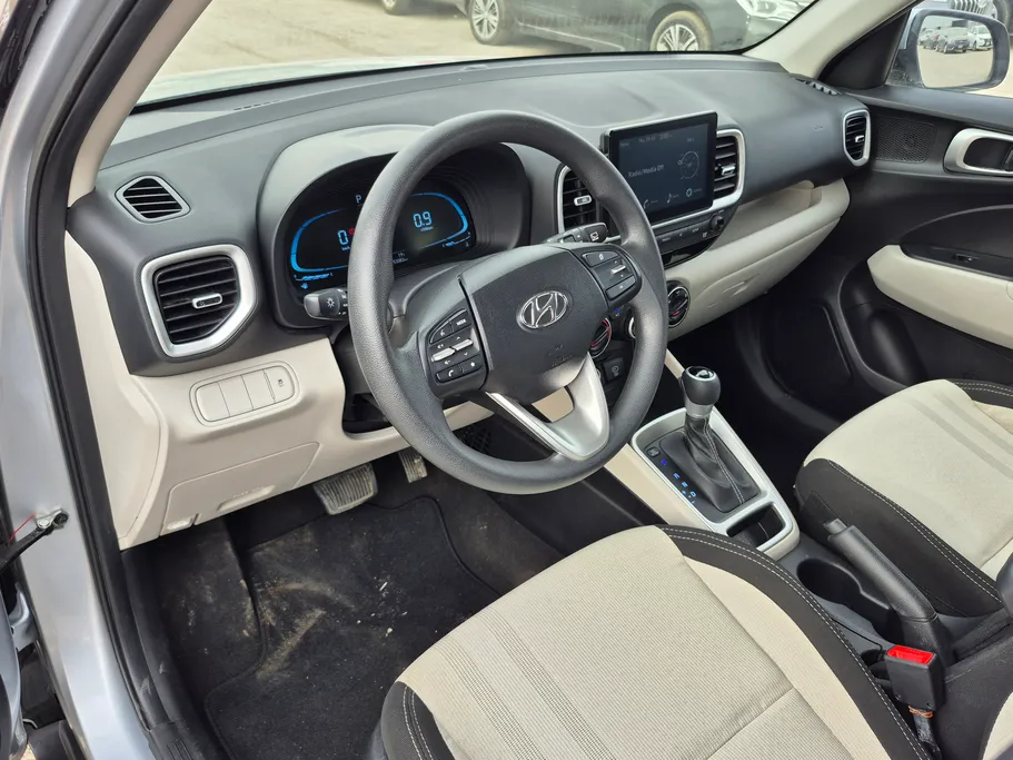 2024 Hyundai Venue Smart 