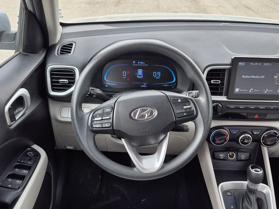 2024 Hyundai Venue Smart 