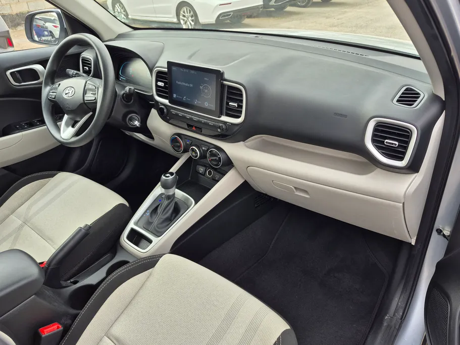 2024 Hyundai Venue Smart 