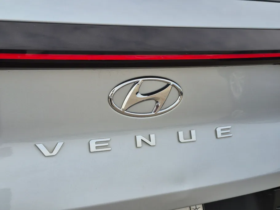 2024 Hyundai Venue Smart 