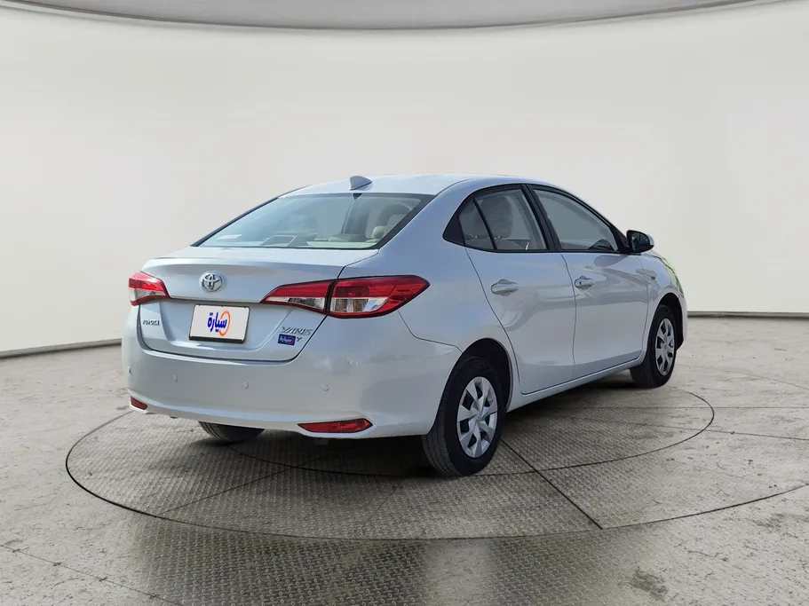 2022 Toyota Yaris  Y 