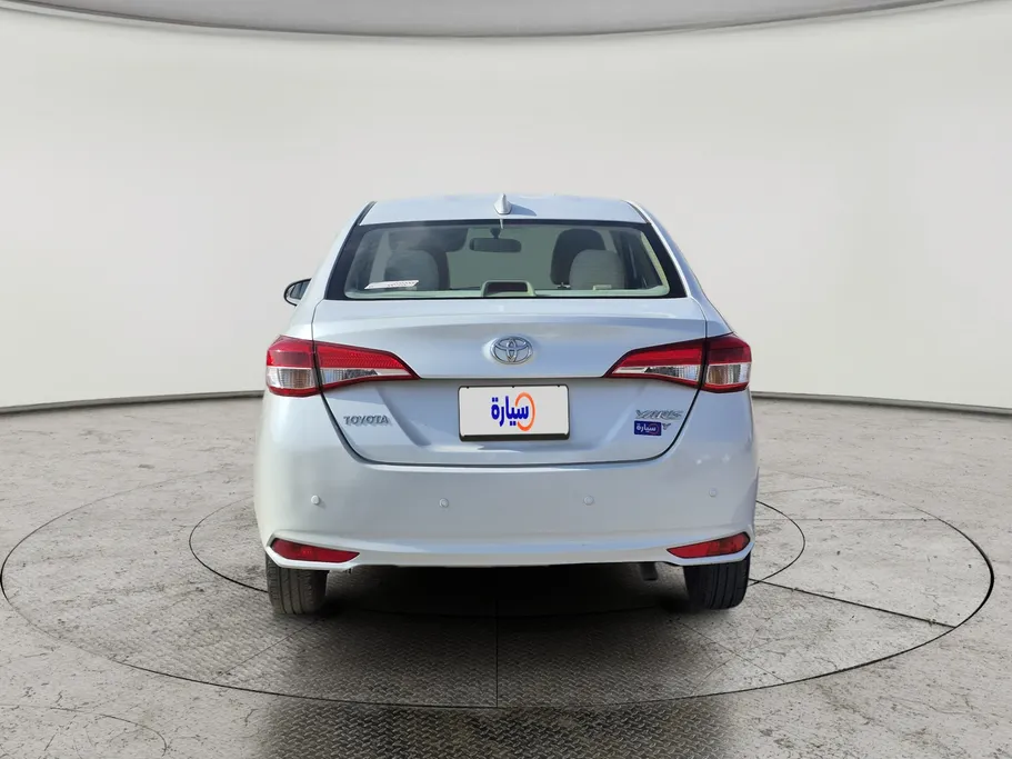 2022 Toyota Yaris  Y 