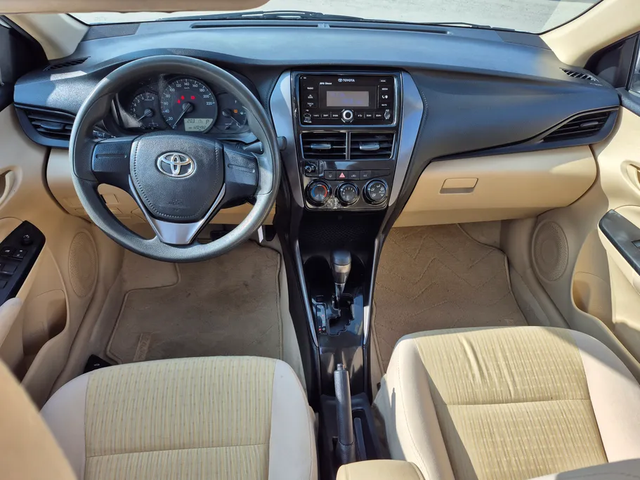 2022 Toyota Yaris  Y 