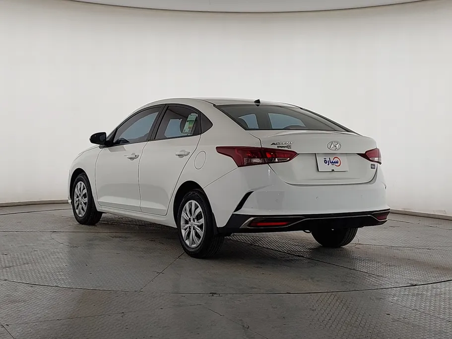هيونداي اكسنت سمارت 2023 