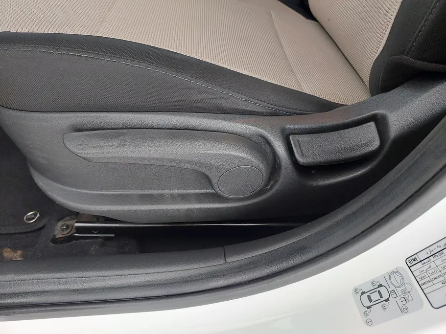 هيونداي اكسنت سمارت 2023 