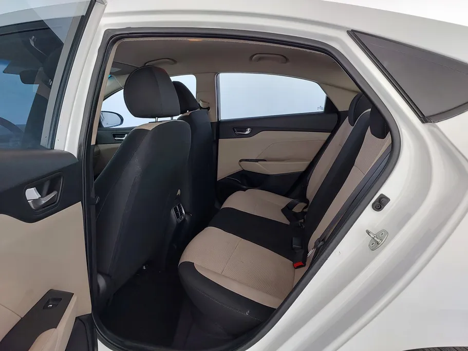 هيونداي اكسنت سمارت 2023 