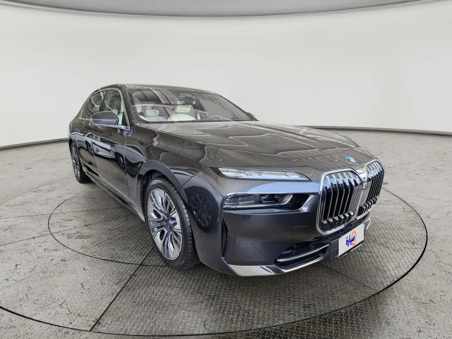 2024 BMW 7 Series 735i 