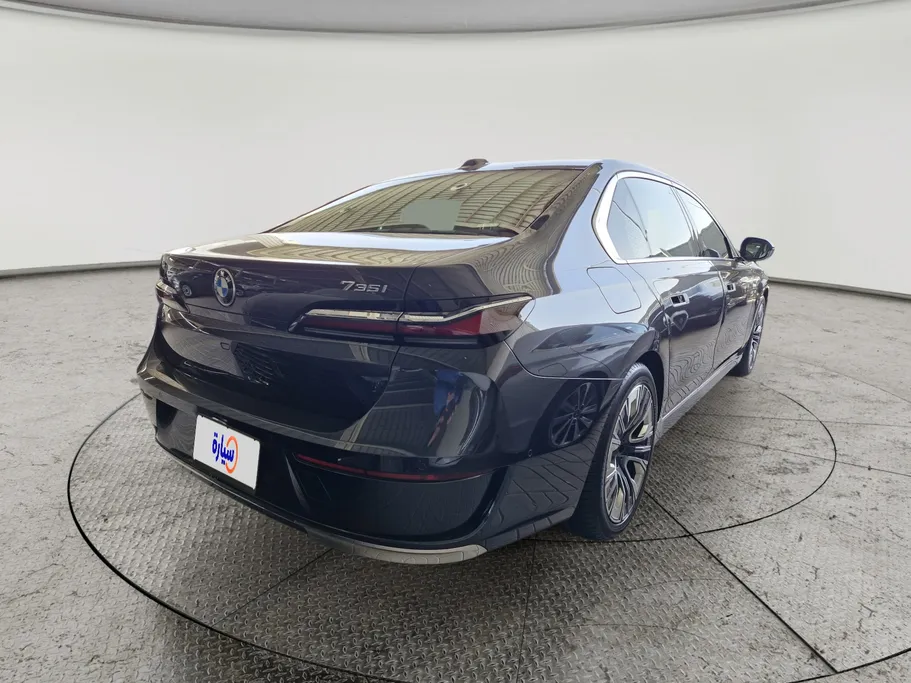 2024 BMW 7 Series 735i 