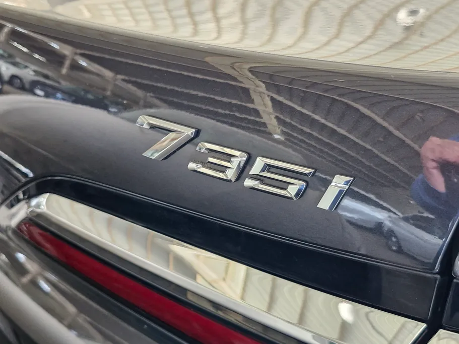 2024 BMW 7 Series 735i 