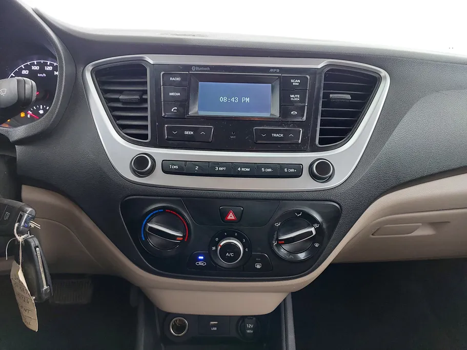 2022 هيونداي Accent سمارت 