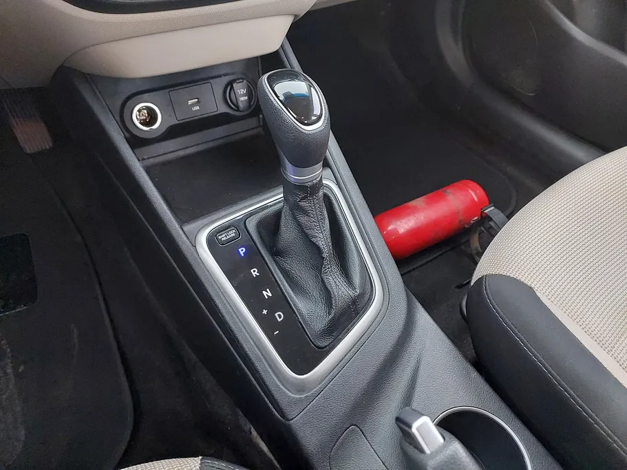 2022 هيونداي Accent سمارت 