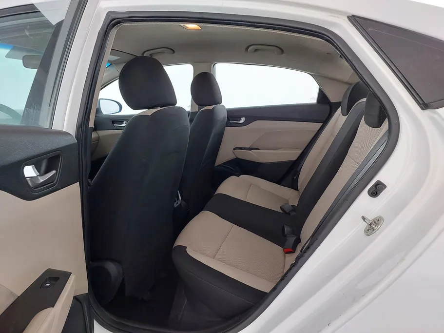 2022 هيونداي Accent سمارت 