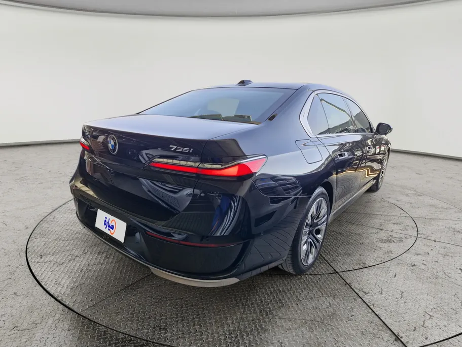 2024 BMW 7 Series 735i 