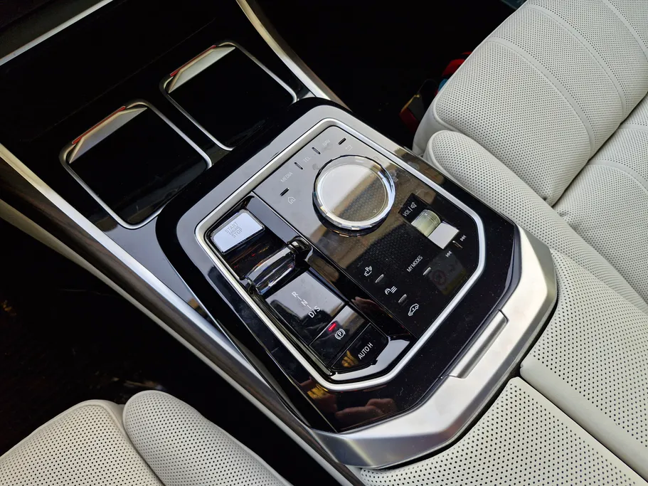 2024 BMW 7 Series 735i 