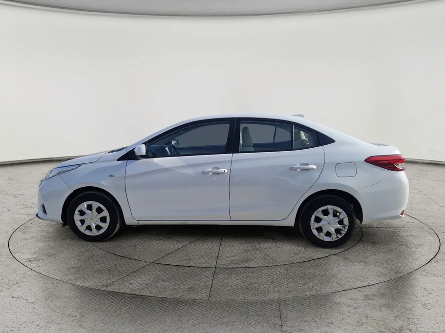 تويوتا يارس Y 2022 