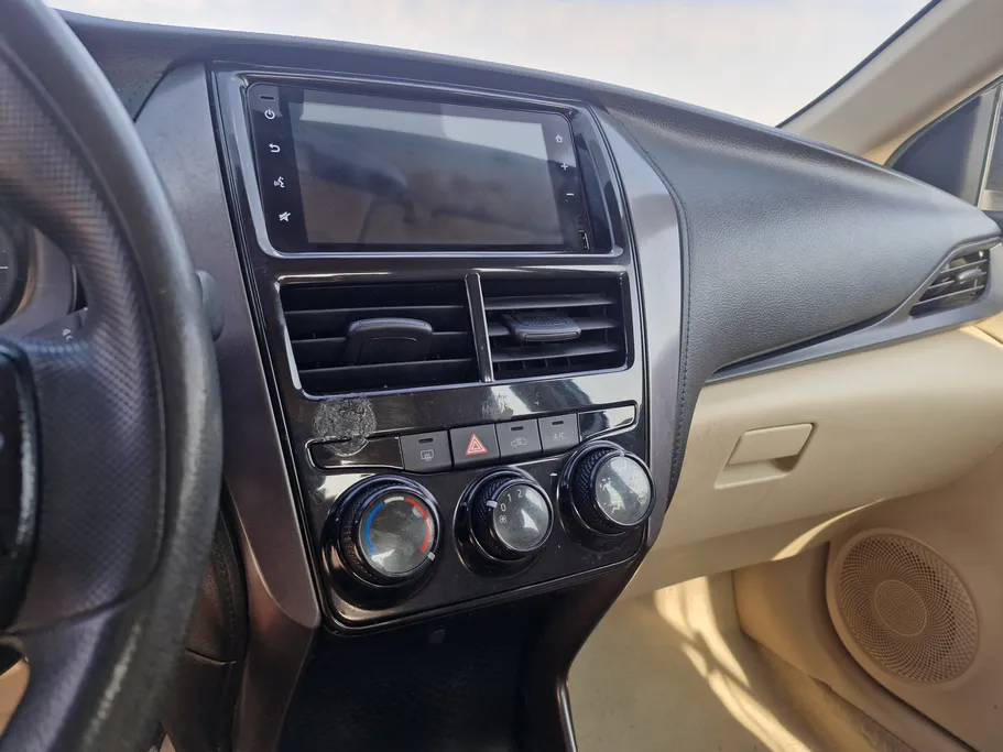 تويوتا يارس Y 2022 