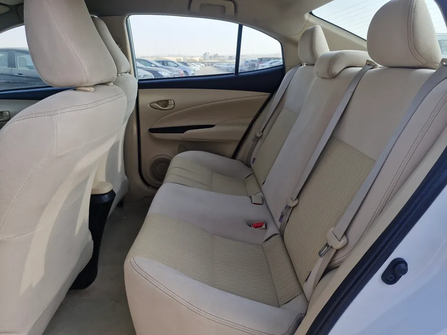 تويوتا يارس Y 2022 