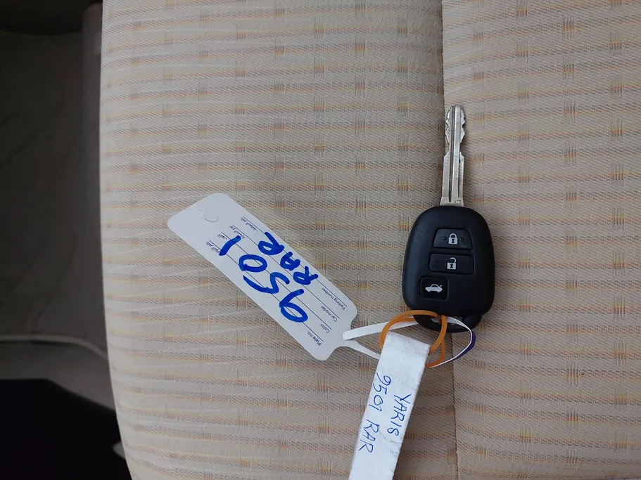 تويوتا يارس Y 2022 