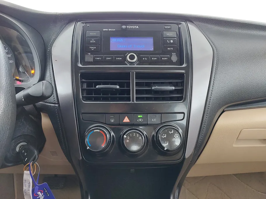 تويوتا يارس Y 2022 