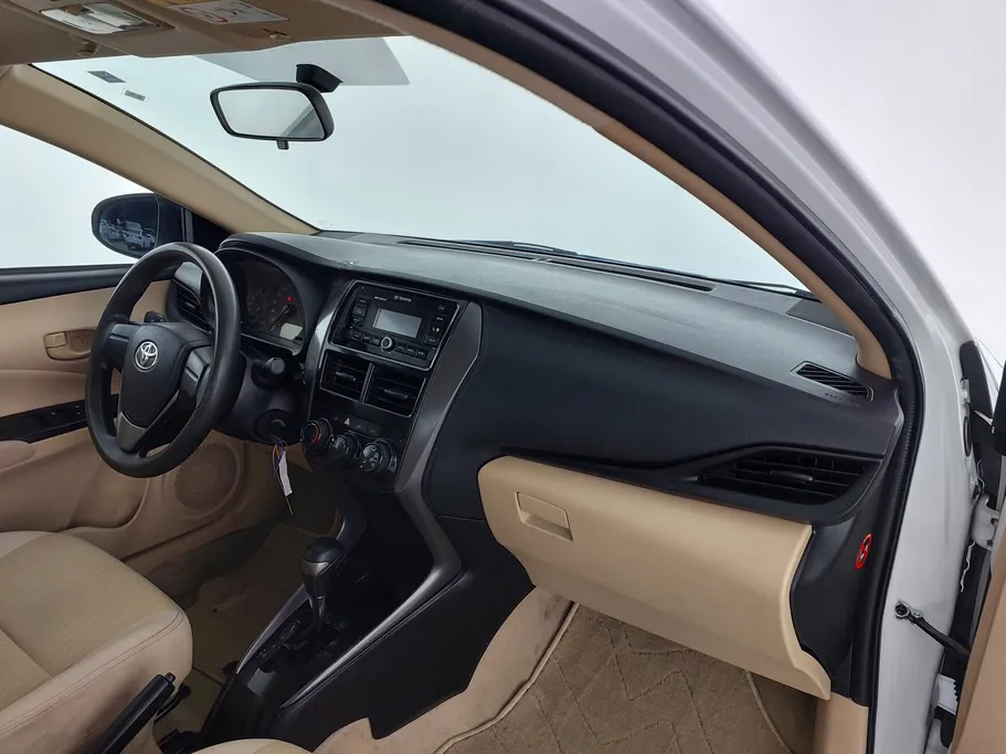 تويوتا يارس Y 2022 