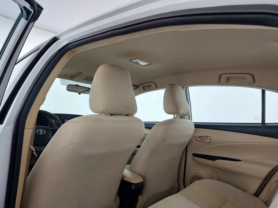 تويوتا يارس Y 2022 