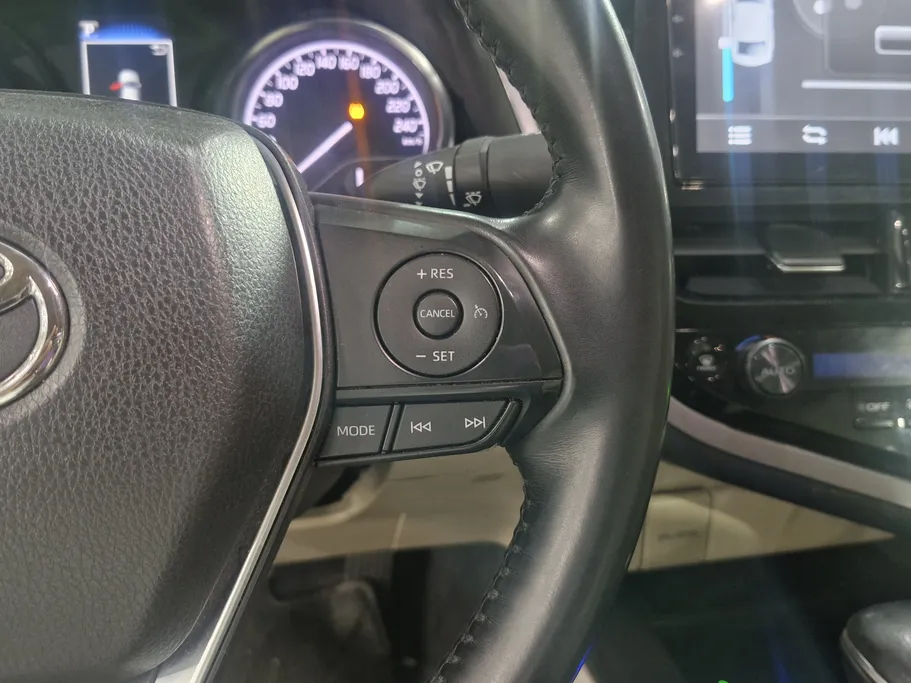 2023 Toyota Camry  GLE HEV  