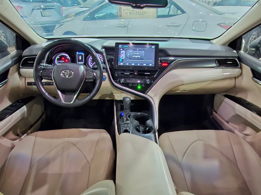 2023 Toyota Camry  GLE HEV  