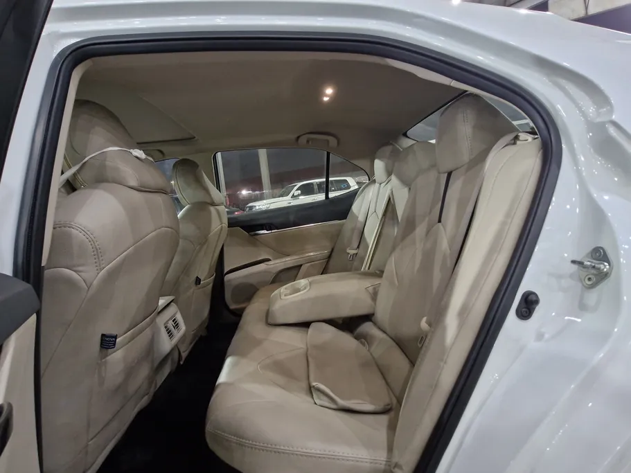 2023 Toyota Camry  GLE HEV  