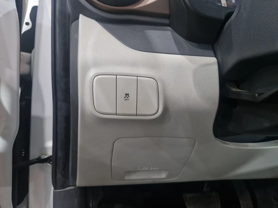 هيونداي Grand i10 فلييت 2024 