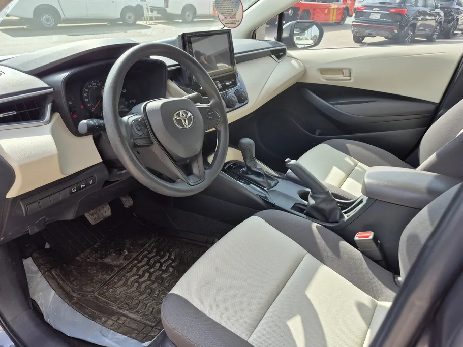 تويوتا كورولا XLI Executive Moonroof 2023 