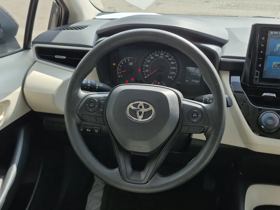 تويوتا كورولا XLI Executive Moonroof 2023 