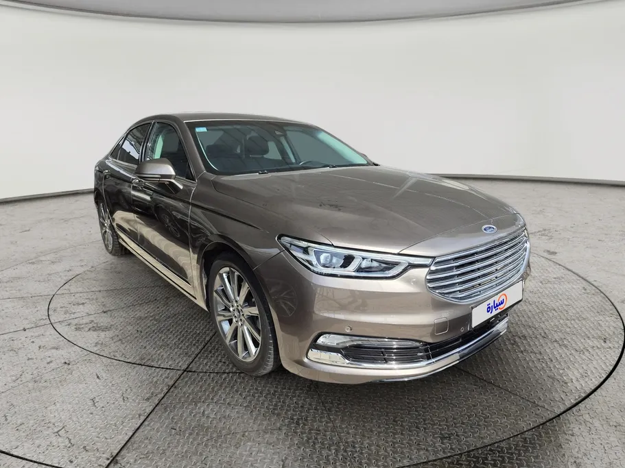 فورد تورس تيتانيوم 2022 