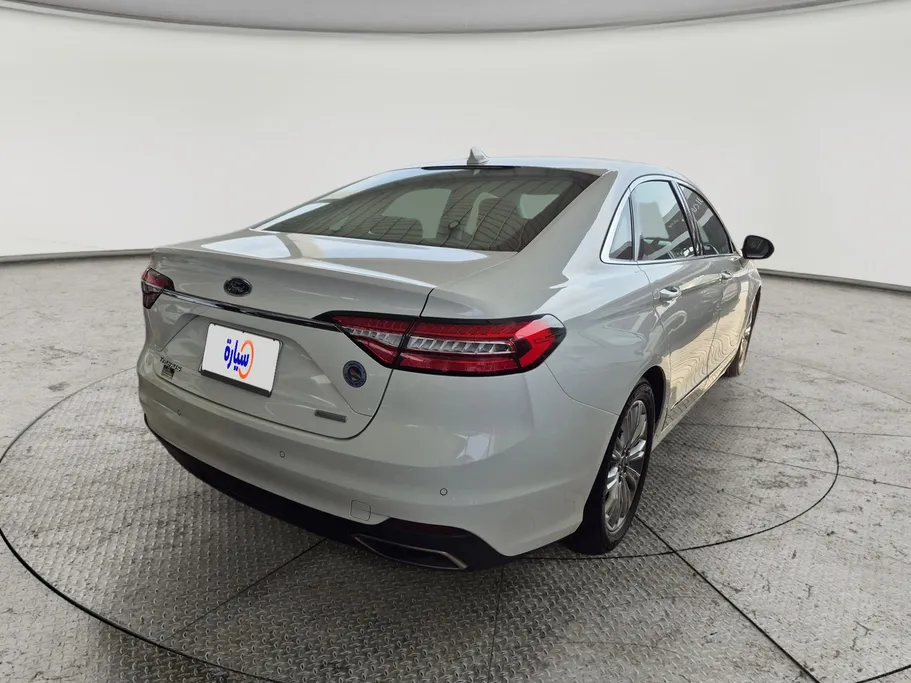 2022 Ford Taurus Ambiente 