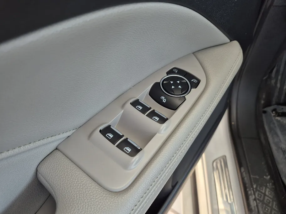 2022 Ford Taurus Ambiente 