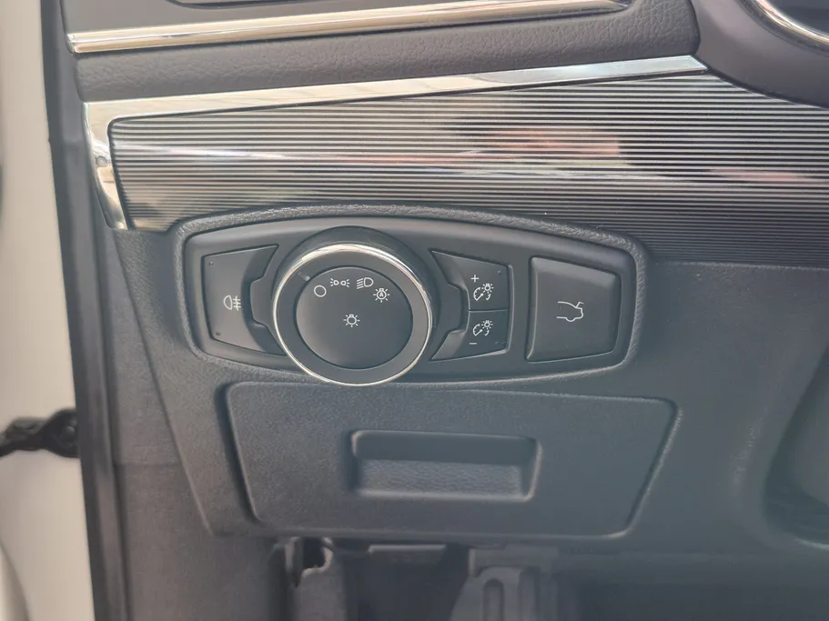 2022 Ford Taurus Ambiente 