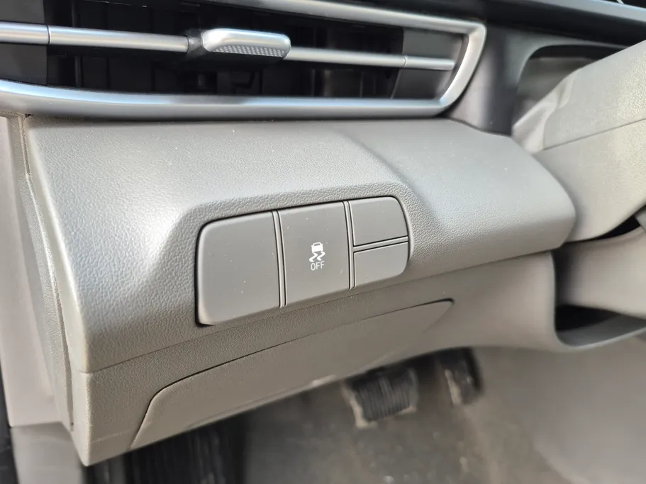 2023 Hyundai Elantra Smart 