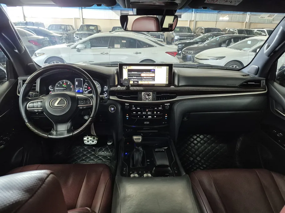 2019 Lexus LX 570 S 