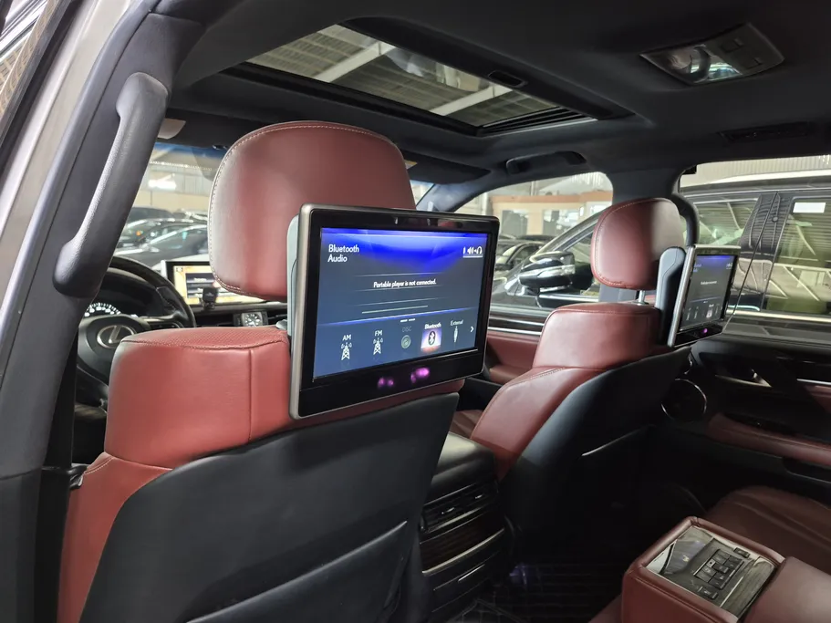 2019 Lexus LX 570 S 