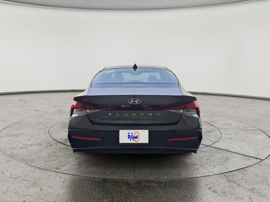 2024 Hyundai Elantra Smart 