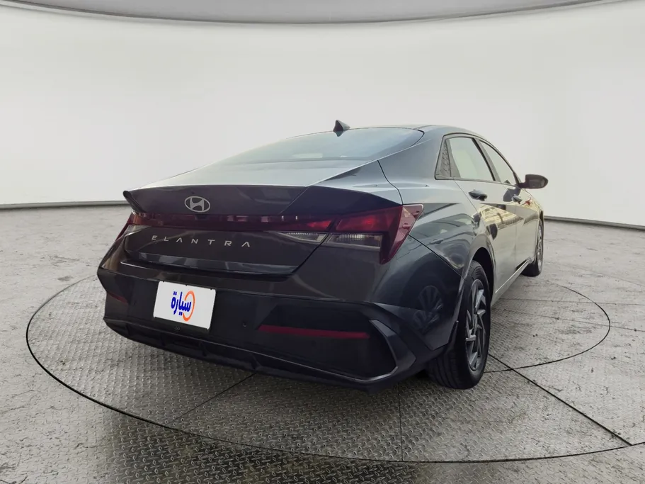 2024 Hyundai Elantra Smart 