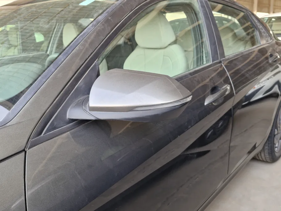 2024 Hyundai Elantra Smart 