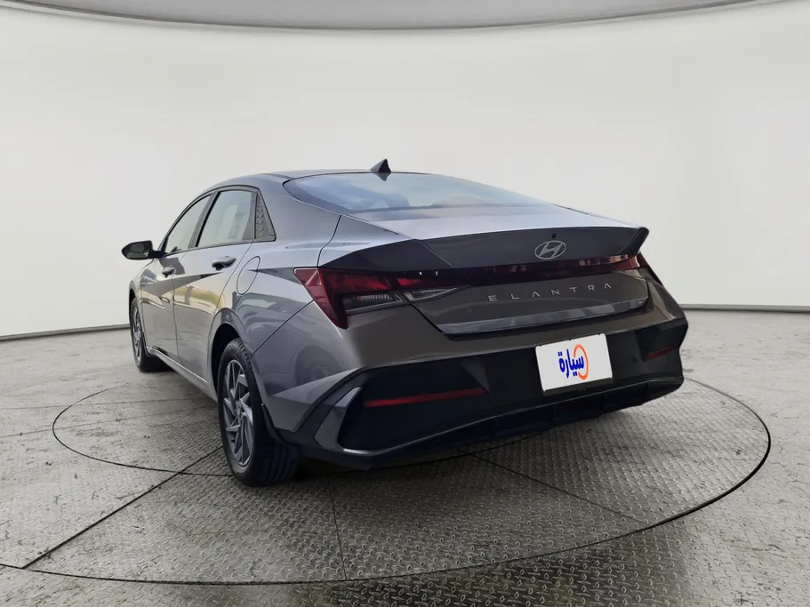 2024 Hyundai Elantra Smart 