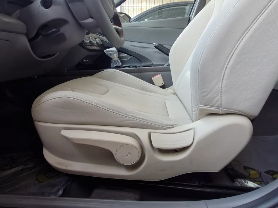 2024 Hyundai Elantra Smart 