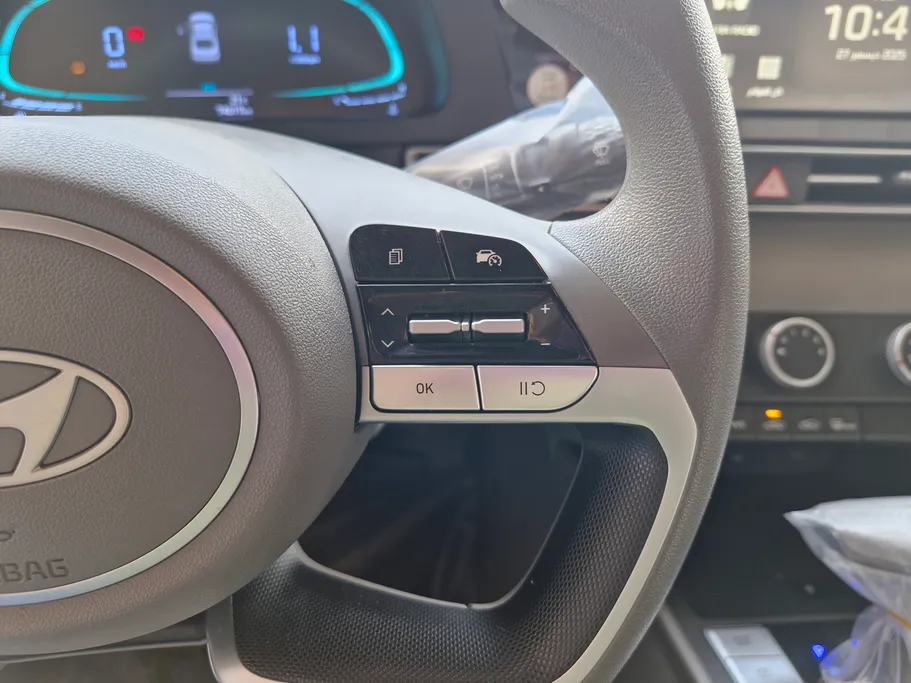 2024 Hyundai Elantra Smart 