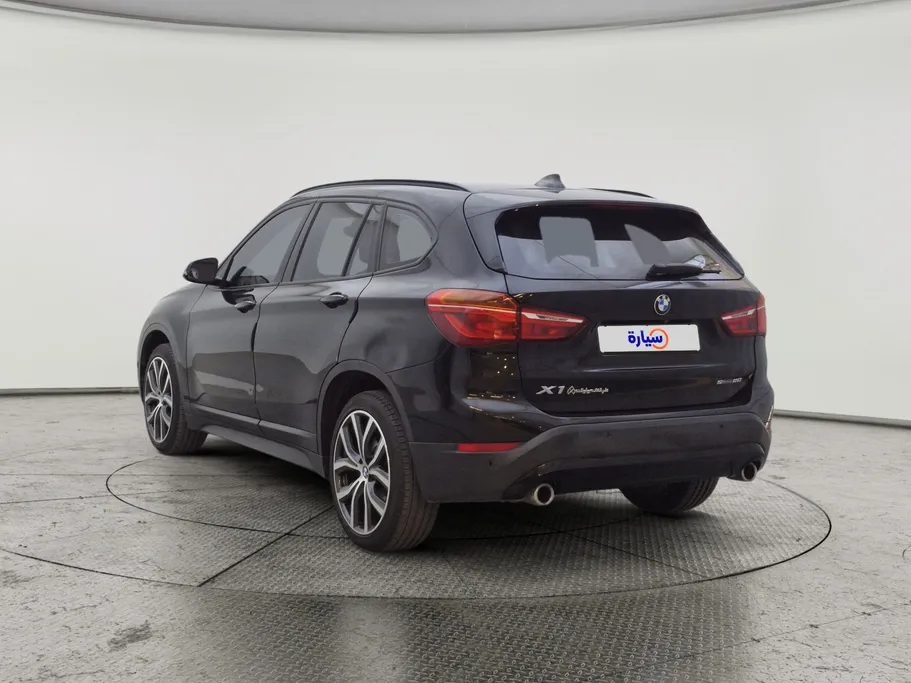 بي ام دبليو الفئة اكس 1 S Drive 20 i  2022 
