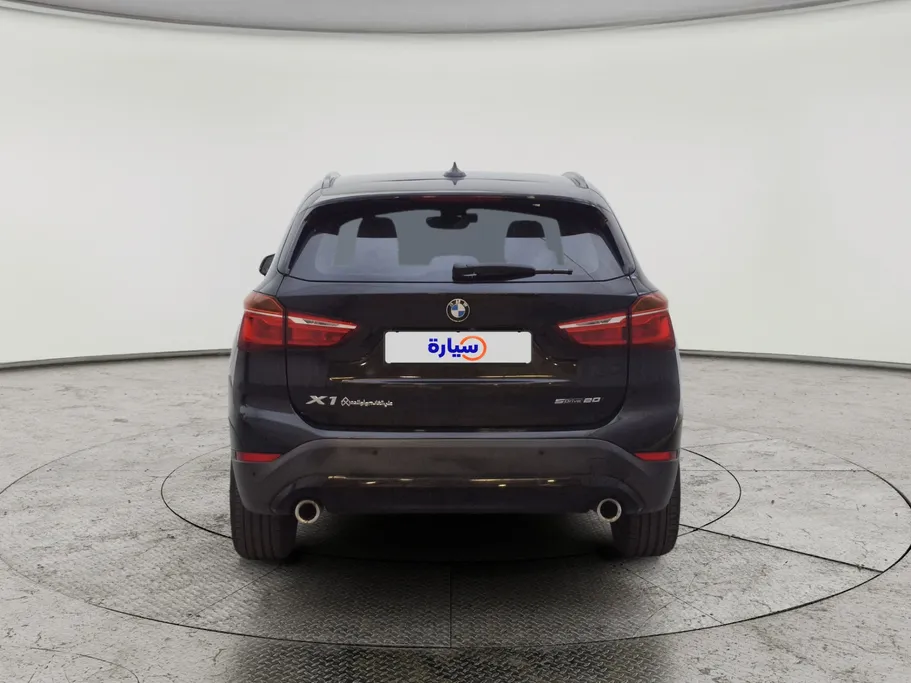 بي ام دبليو الفئة اكس 1 S Drive 20 i  2022 