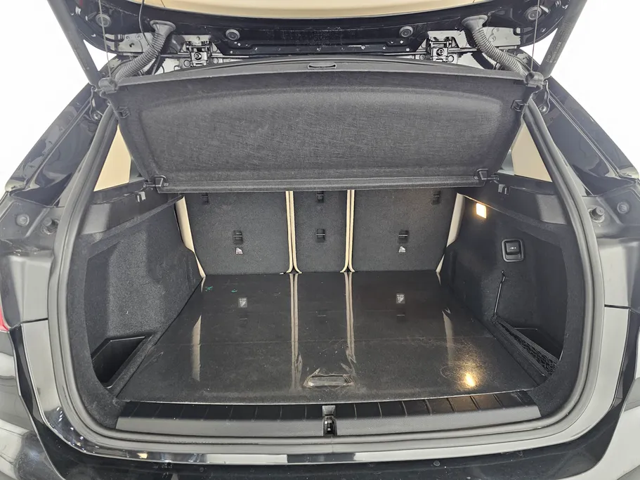 بي ام دبليو الفئة اكس 1 S Drive 20 i  2022 