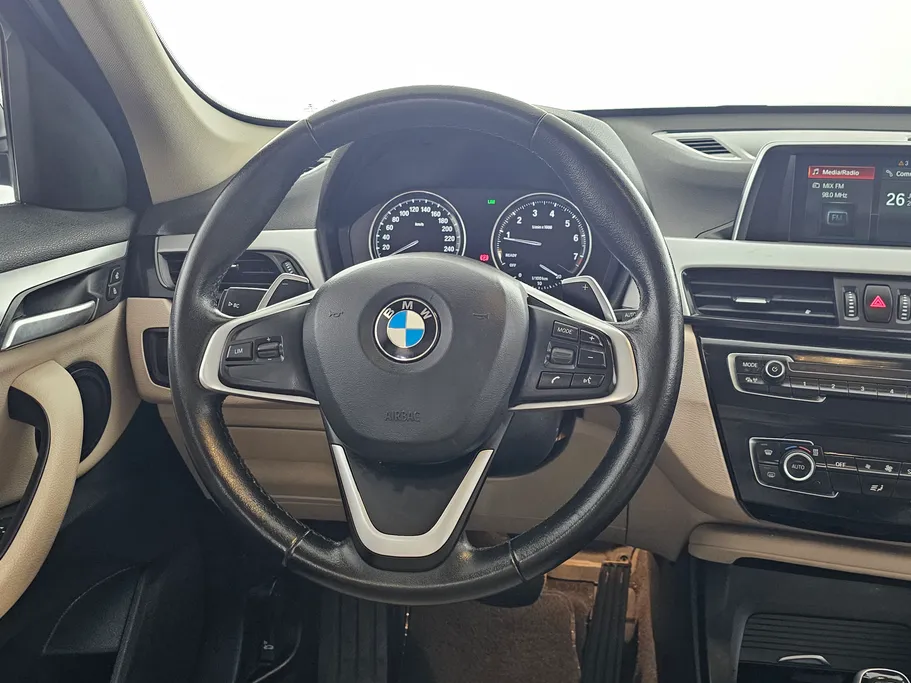 بي ام دبليو الفئة اكس 1 S Drive 20 i  2022 